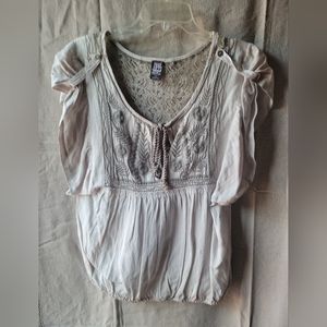 Free People Gray Embroidered Top w/tie (Small)